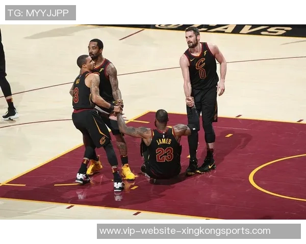 骑士与步行者历史对决回顾及两队发展演变分析